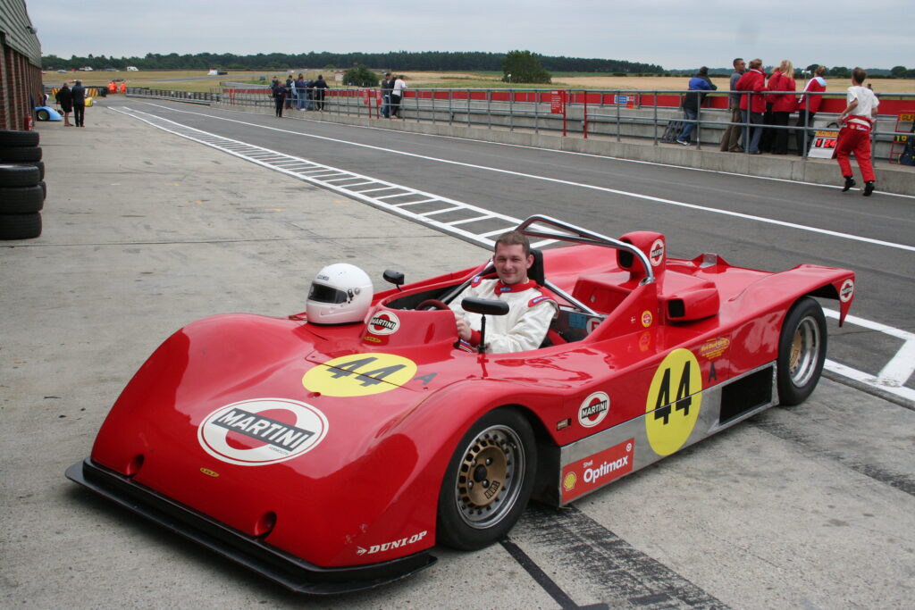 Lola T592